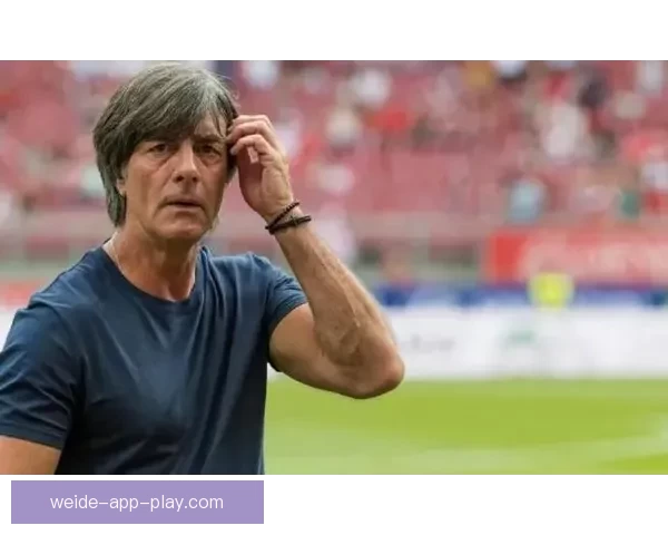 勒夫复出引关注 加纳临时换帅 世界冠军教头再度执掌帅印